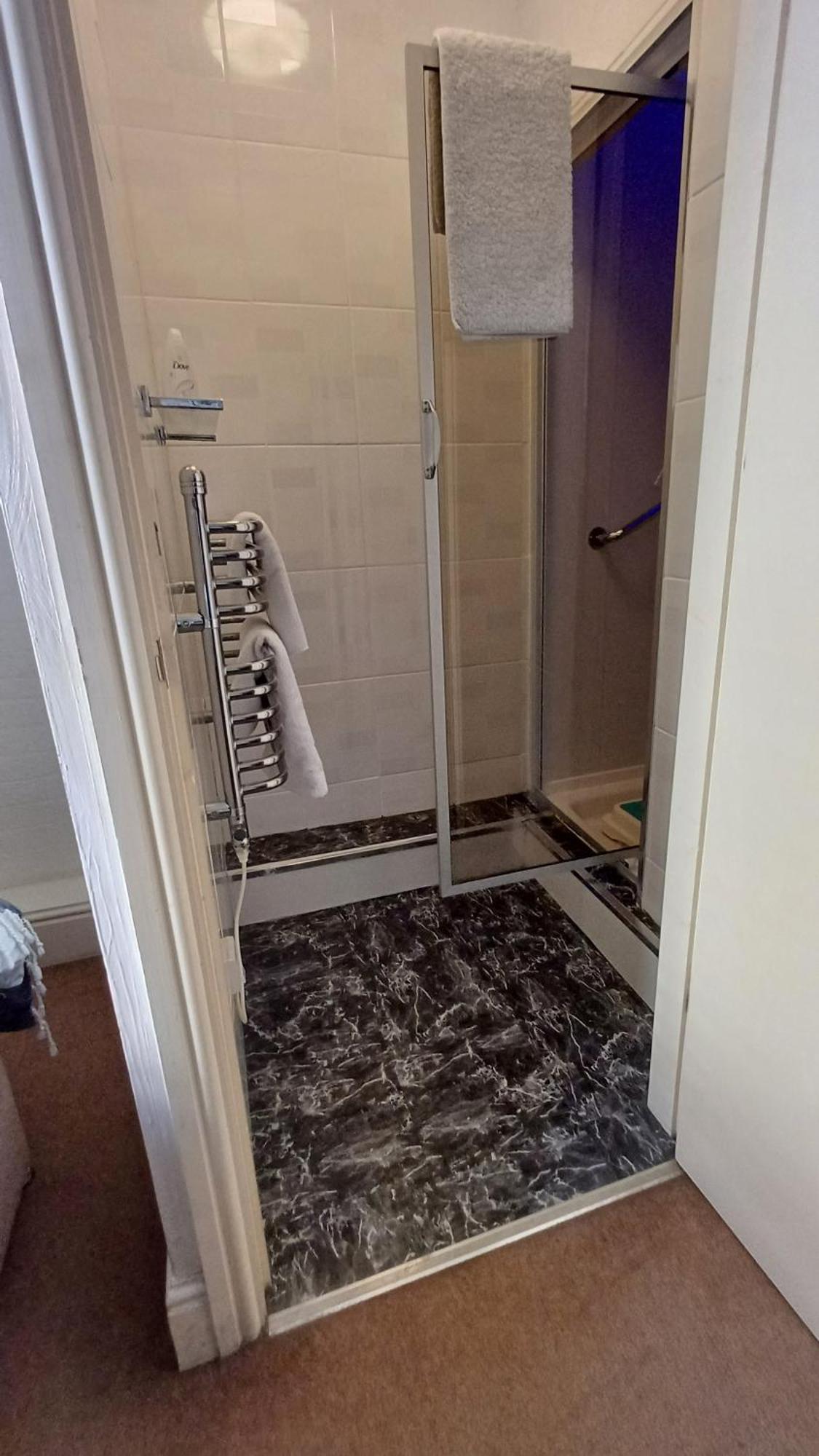 Morwenna Luxury Holiday Apartments Llandudno Extérieur photo