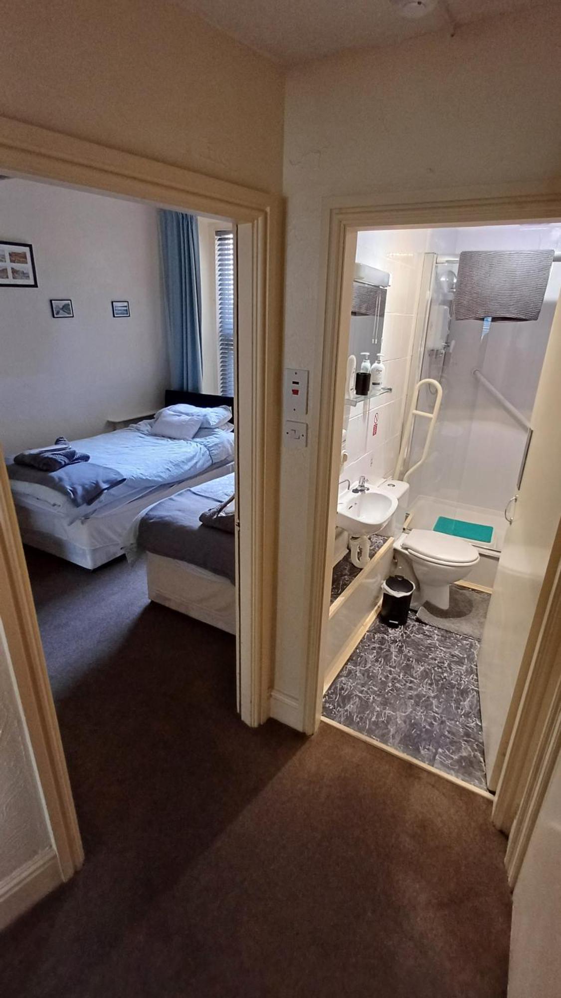 Morwenna Luxury Holiday Apartments Llandudno Extérieur photo
